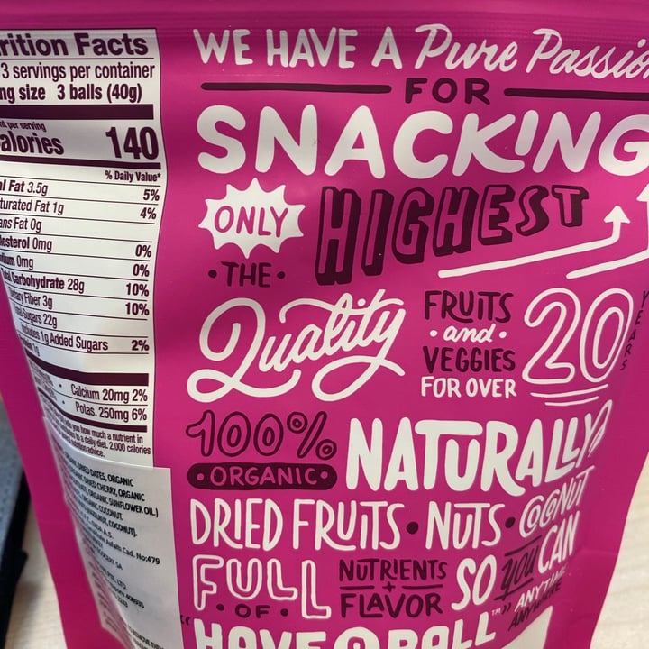 review photo of Sunny Fruit Have a ball : Cherry and hazelnut shared by @willystyleee on 08 Apr 2021 - review