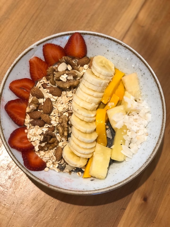 photo of Cassis Mall Plaza Los Domínicos Coconut Bowl shared by @itsfernandafood on  06 Feb 2020 - review