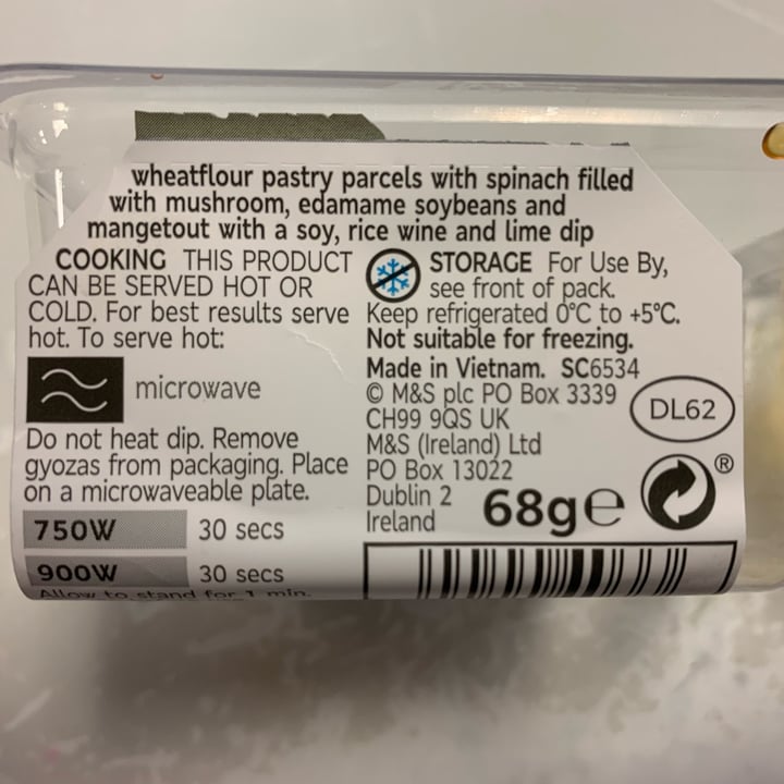 review photo of Marks & Spencer Food (M&S) Vegetable gyozas shared by @tsollis on 06 Apr 2022 - review