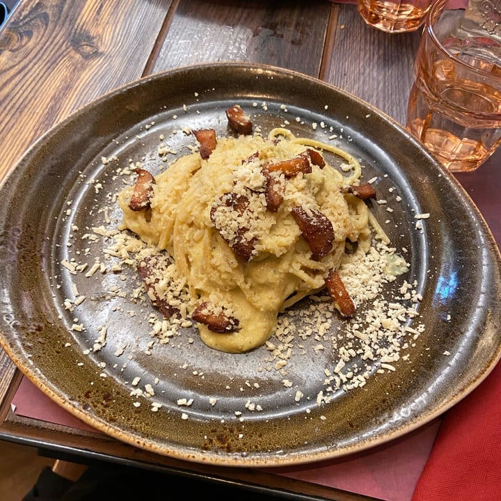 photo of Rifugio Romano Carbonara vegana shared by @saragau on  09 Jul 2022 - review