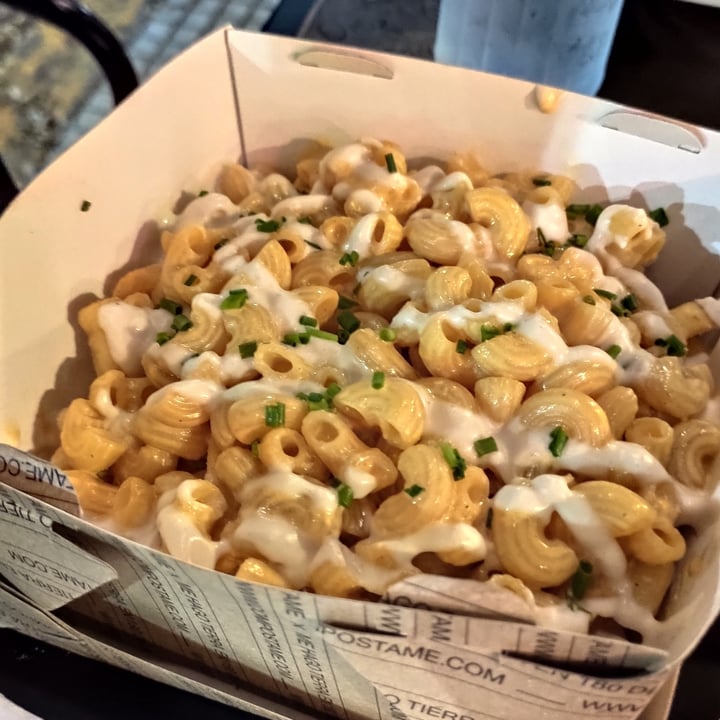 photo of VEGAN FOX Papas Mac And Cheese shared by @alejom on  18 Sep 2021 - review