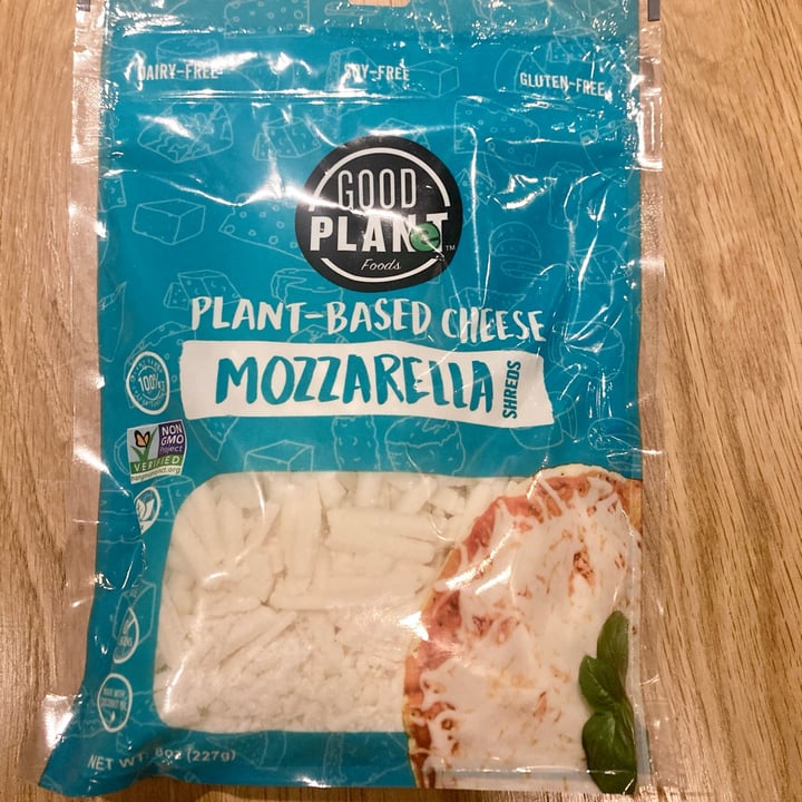 photo of Good Planet Foods Plant-based Cheese Mozzarella Shreds shared by @glutenfreevee on  17 Oct 2021 - review