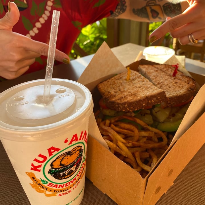 review photo of Kua Aina Sandwich Shop Veggie Sandwich shared by @lauraagarrison on 18 Oct 2020 - review
