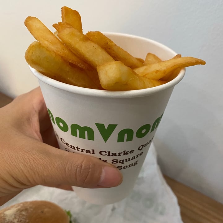 photo of nomVnom Bistro Truffle Fries + Truffle Mayo Dip shared by @piggy-egg on  30 Mar 2021 - review