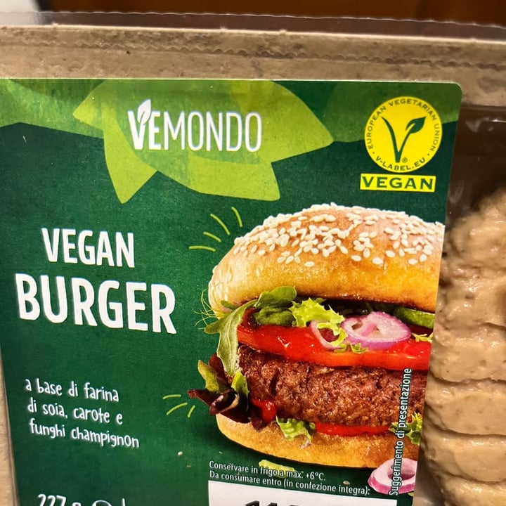 photo of Vemondo Vegan Burger shared by @mati13 on  26 Nov 2022 - review