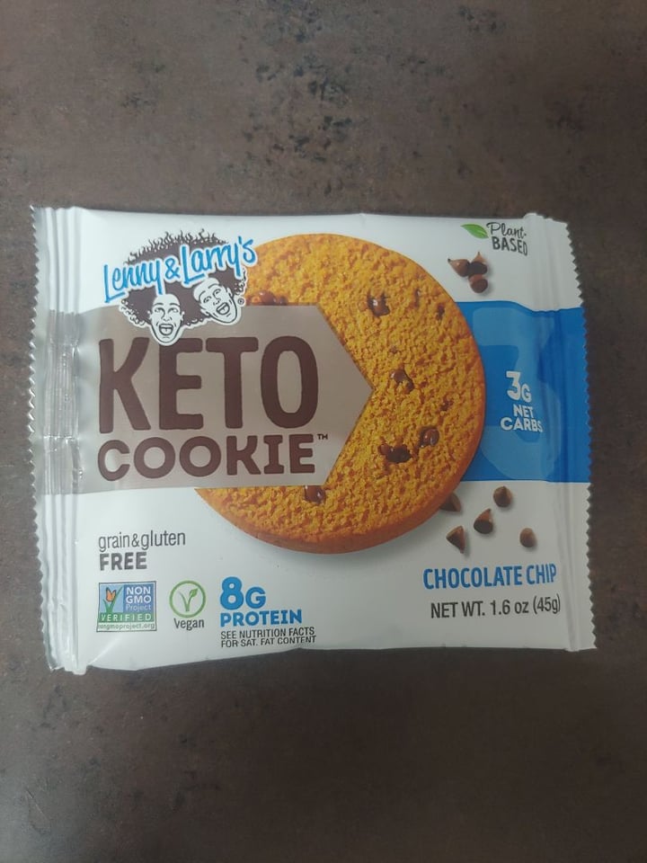 photo of Lenny & Larry’s Keto Cookie Chocolate Chip shared by @vecanter on  04 Feb 2020 - review