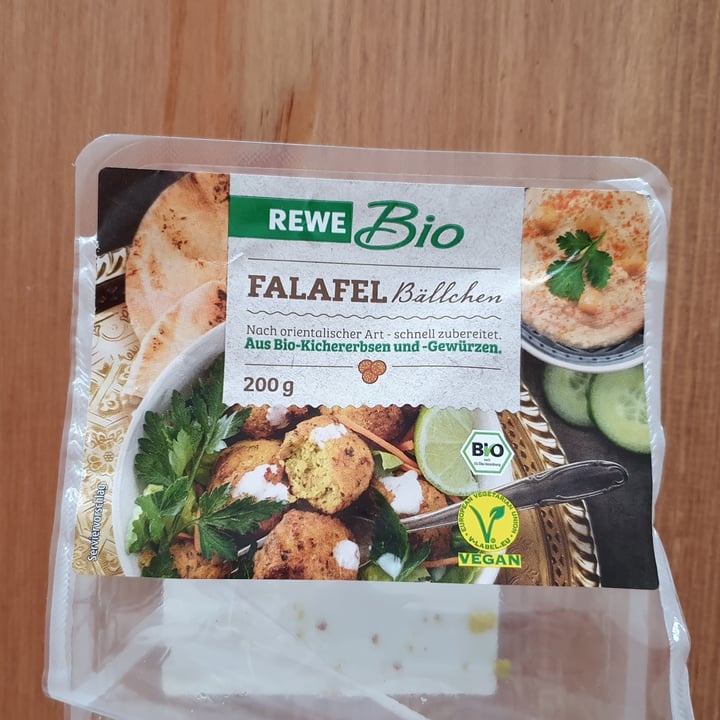 photo of Rewe Bio Falafel Bällchen shared by @irina17 on  28 Jul 2020 - review