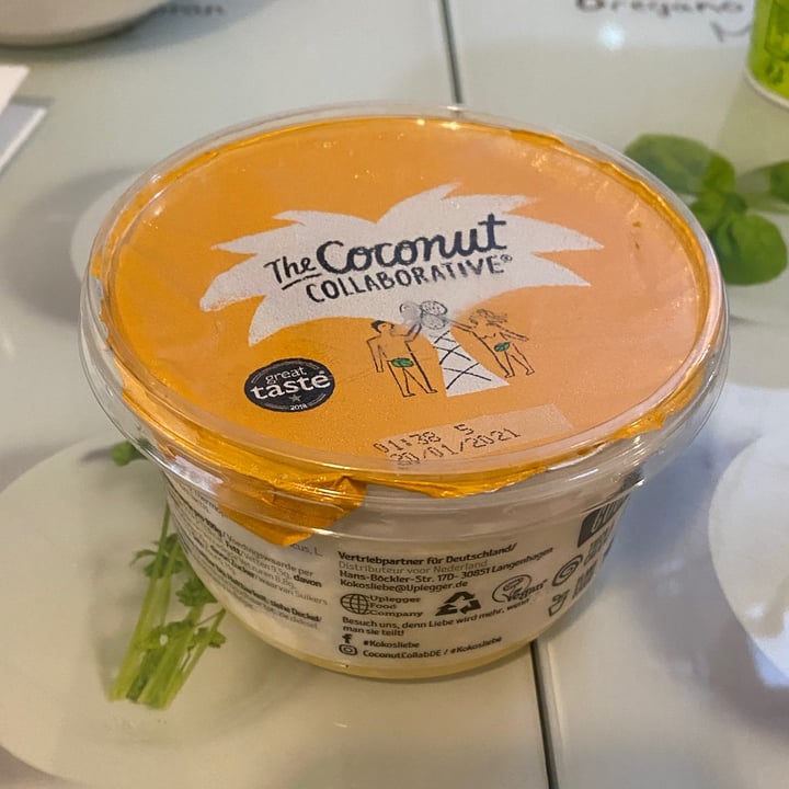photo of The Coconut Collaborative Alphonso mango and passion fruit coconut yoghurt shared by @greenhappy on  05 Jan 2021 - review