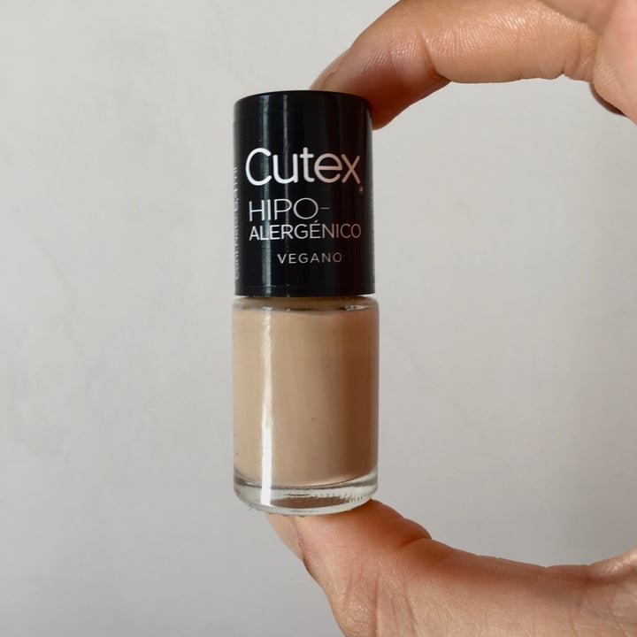 photo of Cutex Esmalte de uñas shared by @ecologiainfo on  19 Dec 2021 - review