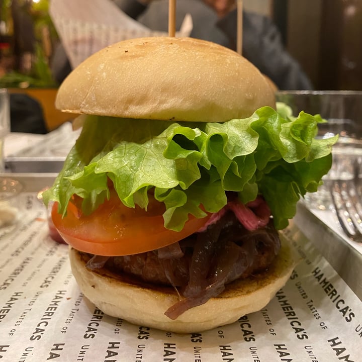 photo of Hamerica's Smile burger shared by @loria28 on  20 Jan 2022 - review