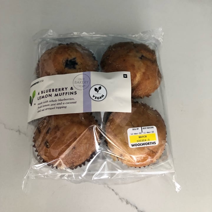 photo of Woolworths Food 4 Blueberry & Lemon Muffins shared by @zsuz on  09 Mar 2022 - review
