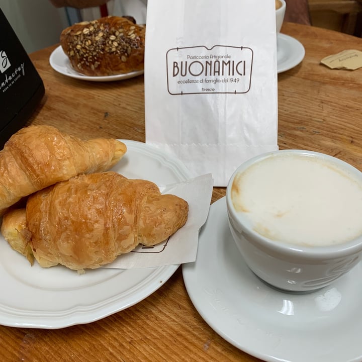 photo of Pasticceria Buonamici Vegan Croissant shared by @aroleia on  05 Jul 2022 - review