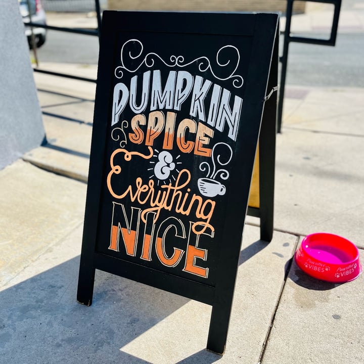 photo of Batter & Crumbs Vegan Bakery and Cafe Iced Pumpkin Spice Latte shared by @alexanicole on  15 Sep 2022 - review