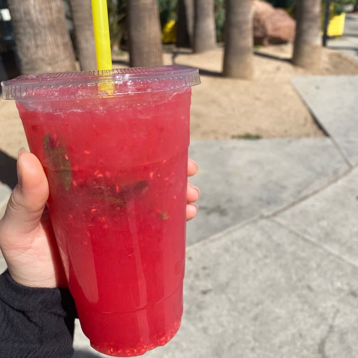 photo of Lemonade Raspberry Mint Lemonade shared by @naomiyokoda on  11 Feb 2022 - review