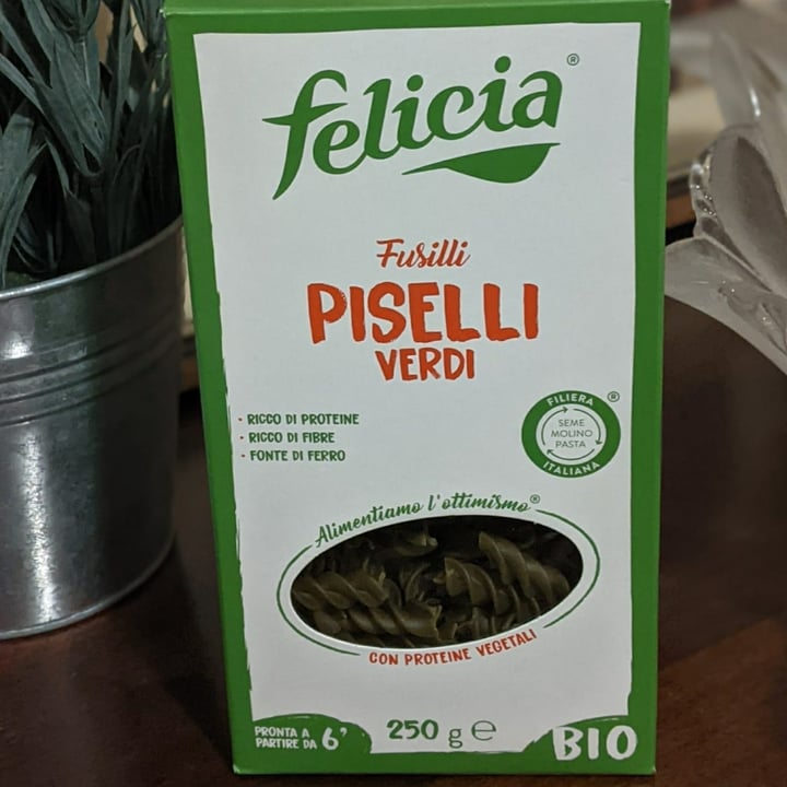 review photo of Felicia Fusilli piselli verdi shared by @mivegan on 01 Dec 2021 - review