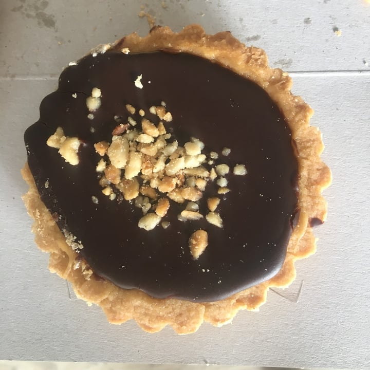 photo of Dolce Bakery Peanut Butter Chocolate Pie shared by @magdawrpa on  22 Nov 2020 - review