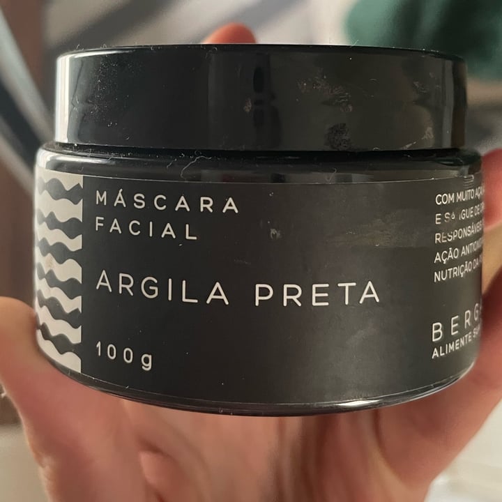 photo of Bergamia Mascara facial Argila Preta shared by @jumullerk on  30 Apr 2022 - review