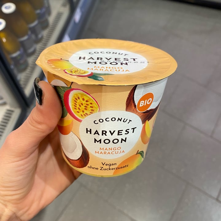 photo of Harvest Moon yogurt coconut shared by @creami on  27 Apr 2022 - review