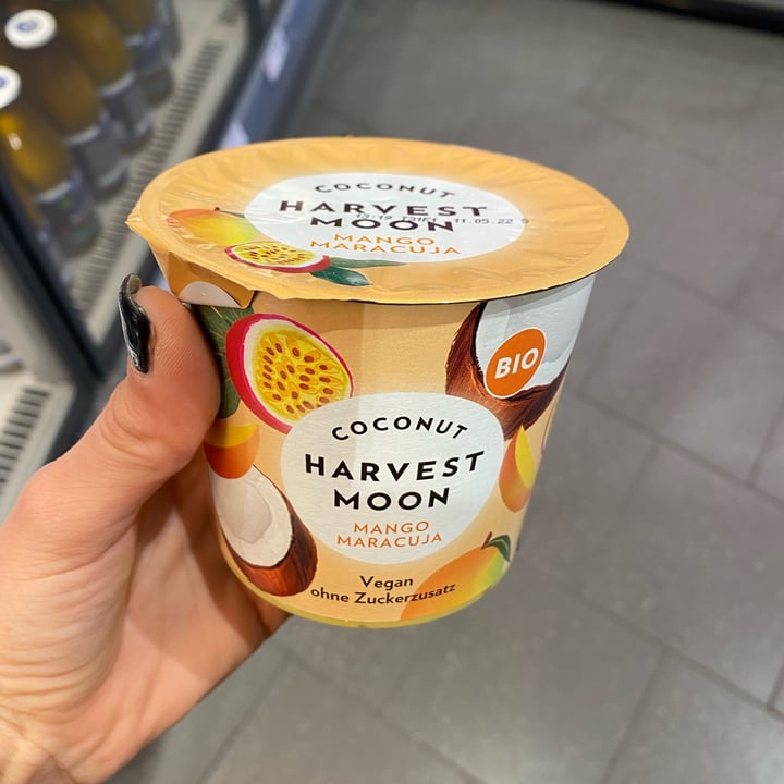 review photo of Harvest Moon yogurt coconut shared by @creami on 27 Apr 2022 - review