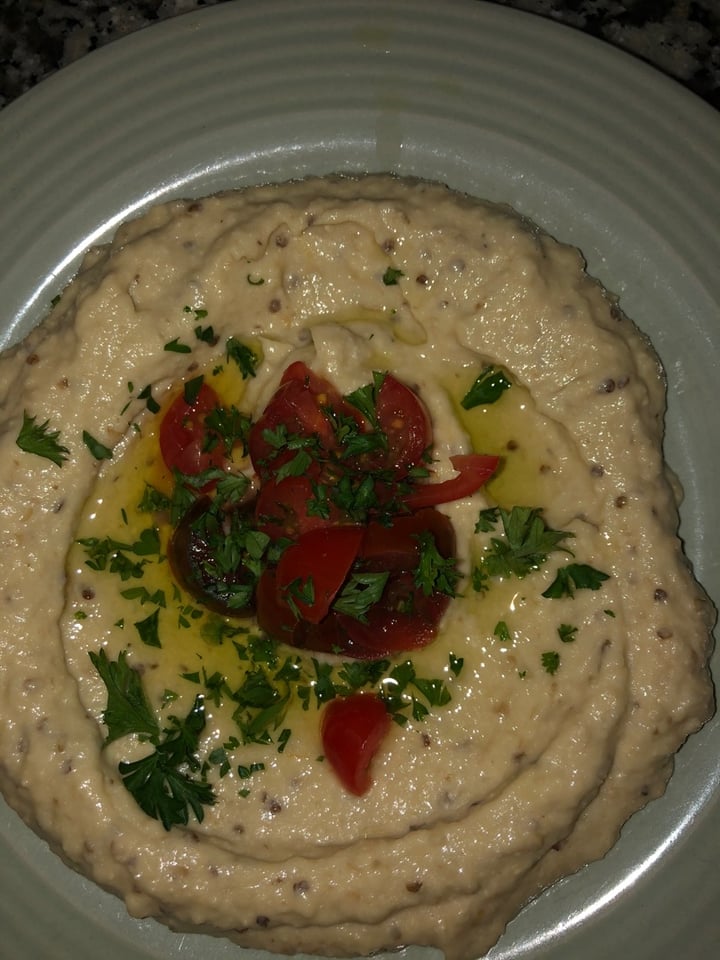 review photo of Arabesque Foods Of The Middle East Hommus shared by @kupshaw3674 on 19 Jan 2020 - review