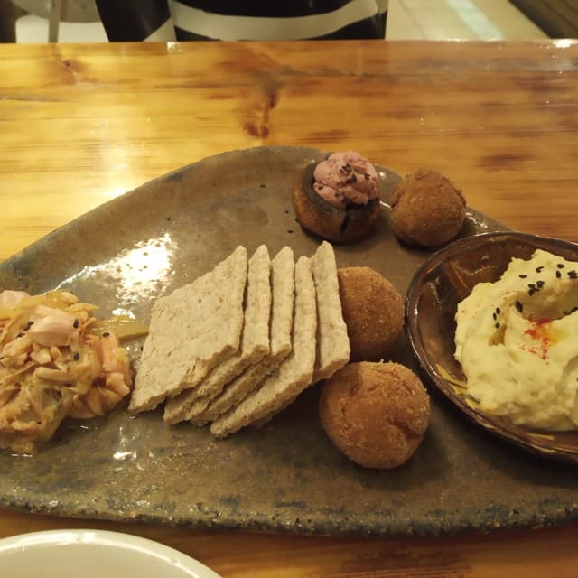 Foto do prato “Degustación Mediterránea”