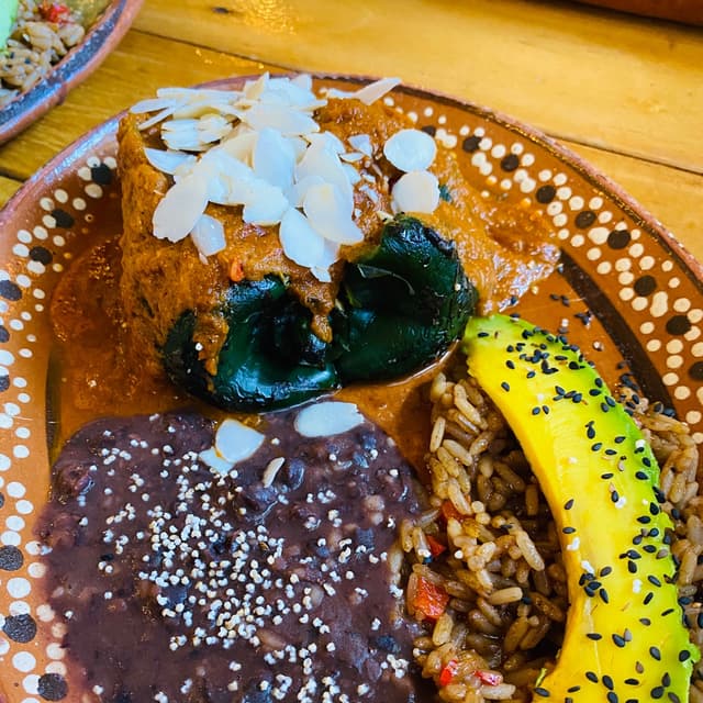 菜肴“Chile Relleno”的照片