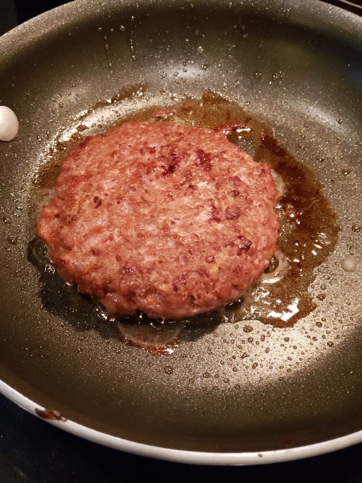 photo of Beyond Meat Beyond Burger Plant-Based Patties shared by @amelianeff on  19 Dec 2019 - review