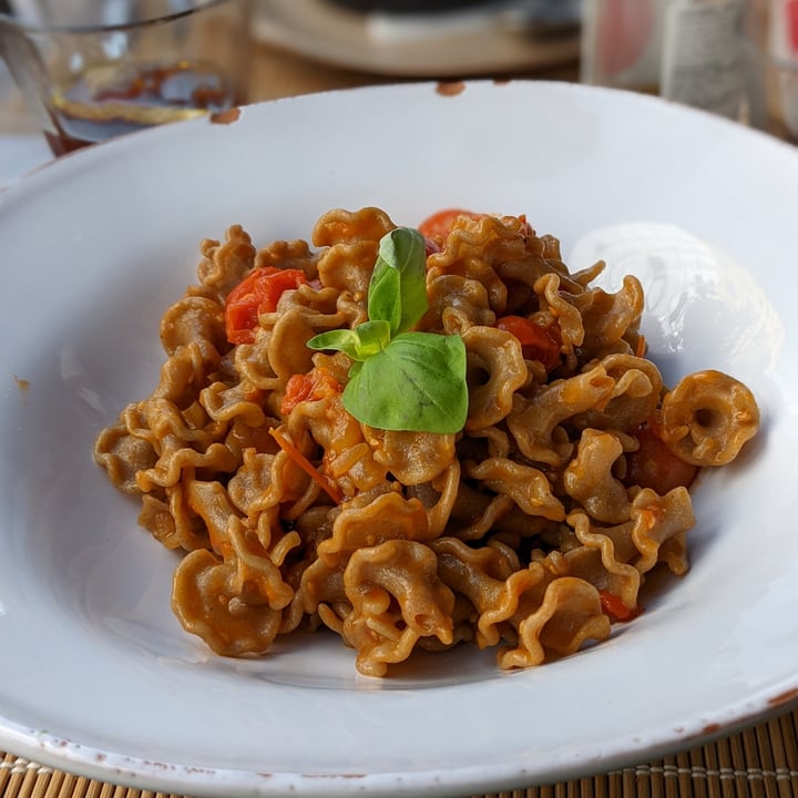 photo of Brolo Milano - Orto con cucina Gigli Con Pesto E Pomodorini shared by @hungryvegan00 on  29 Mar 2022 - review