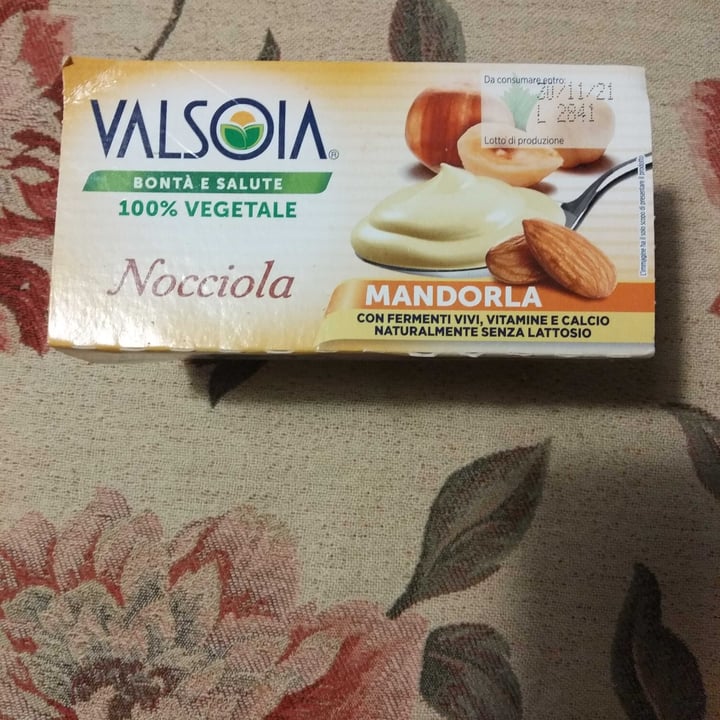photo of Valsoia Nocciola Mandorla shared by @treni90 on  25 Nov 2021 - review