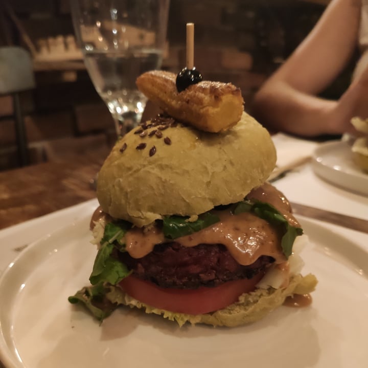 photo of Pandora Greenbox Vegan Burger shared by @elisaholmes on  18 Sep 2022 - review