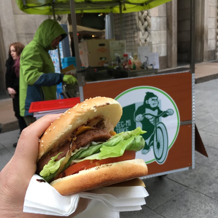 photo of Veg-Mi Trike Beyond Burger shared by @sebforanimals on  08 May 2021 - review