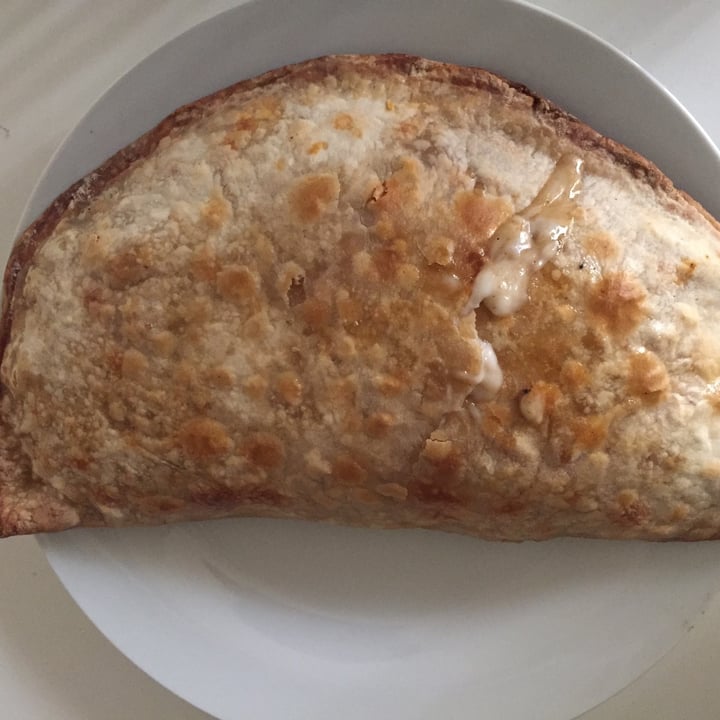 review photo of Evergreen Vegan Deli Maggie calzone shared by @vibrantvegan on 07 Aug 2022 - review