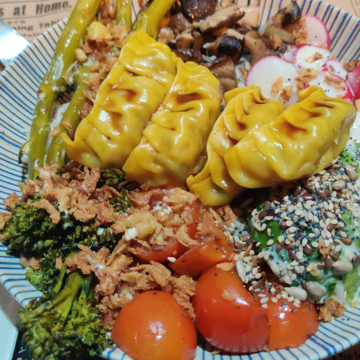 photo of Bar L'Acherito Bowl de Gyozas de verduras shared by @jennima on  30 Jul 2022 - review