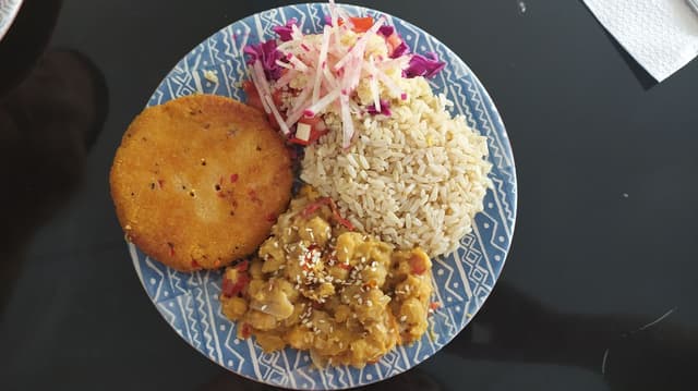 Photo of the dish “Hamburguesa De Garbanzos”