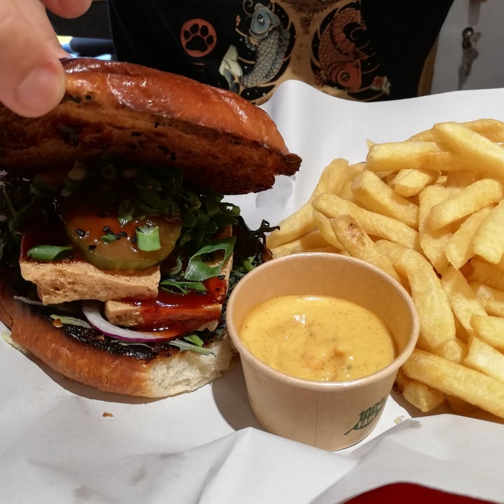 photo of Kitsune Burgers Kitsune Tofu Burger shared by @minima5 on  01 Aug 2022 - review