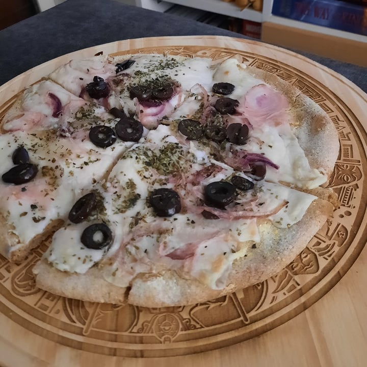 photo of Plant Based Grill Pizza Pizza Fugazzeta shared by @vegaly on  30 Apr 2022 - review