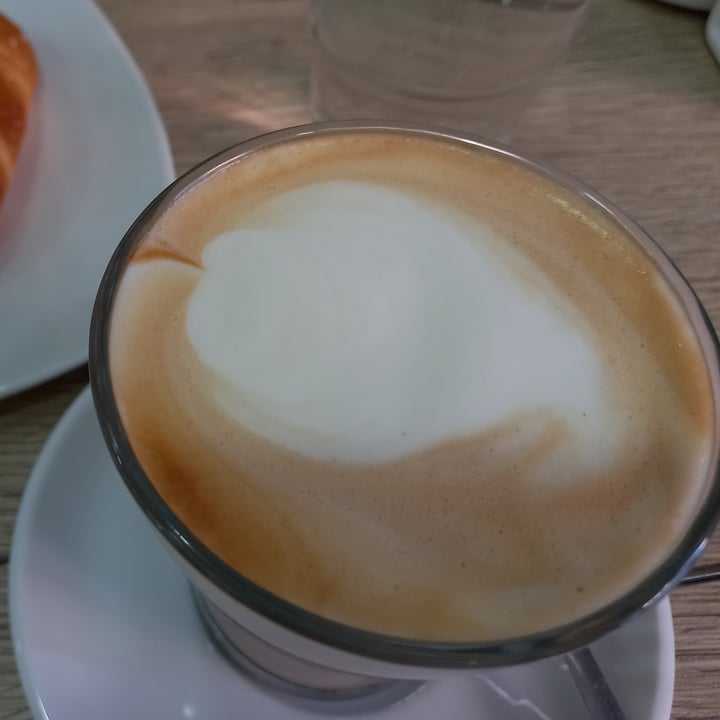 photo of Pascoli 27 cafè bistrot Cappuccino di soia shared by @ollivia on  07 Jul 2022 - review