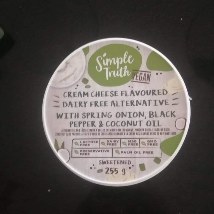 review photo of Simple Truth Cream Cheese - Spring Onion, Black Pepper And Coconut Oil shared by @thekeenbean on 12 Dec 2022 - review