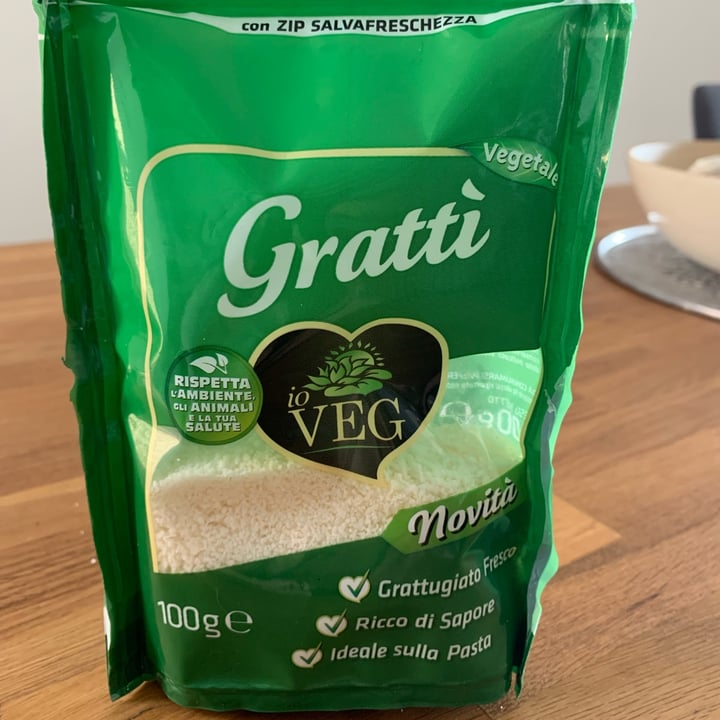 photo of ioVEG Formaggio grattugiato shared by @lexthemad on  16 Apr 2022 - review