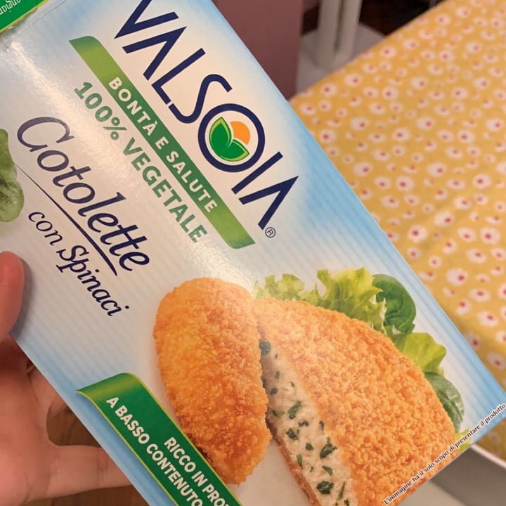 photo of Valsoia Cotolette con spinaci shared by @ericasimone on  10 Mar 2022 - review
