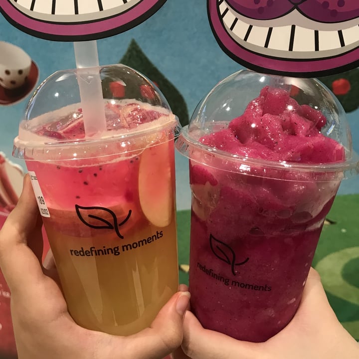 review photo of Teafolia Dragonfruit smoothie shared by @sherio on 12 May 2020 - review