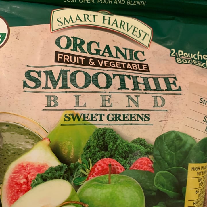 photo of Smart Harvest Sweet Greens Smoothie shared by @klombard on  29 Apr 2020 - review