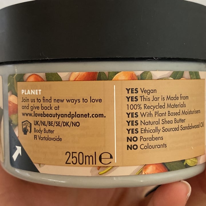 review photo of Love Beauty and Planet Body butter shared by @miniribeiro on 17 Apr 2022 - review