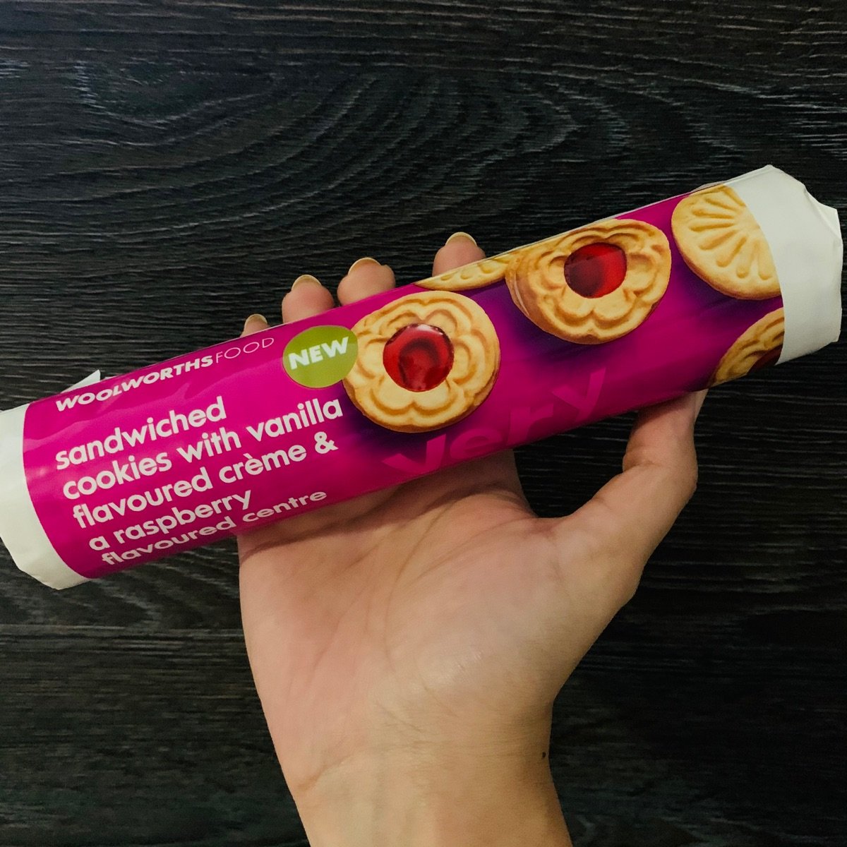 Vanilla Flavour Créme & Raspberry Filled Cookies from Woolworths Food ...