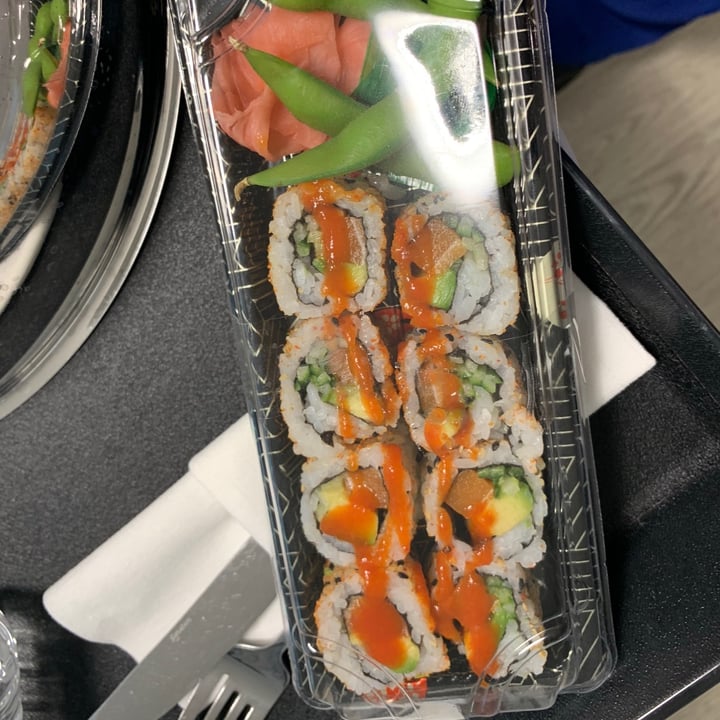 review photo of Crazy Vegan Sushi Vegan Spicy Salmon Uramaki shared by @dbuvana on 05 Jul 2020 - review