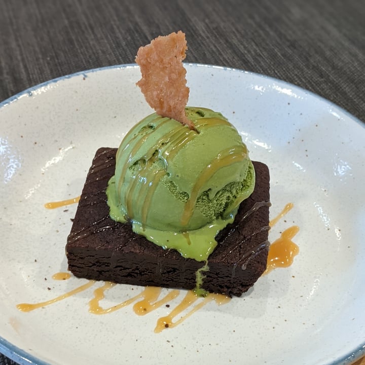 photo of Hvala Keong Saik Fudgy Brownie shared by @oblongboxes on  10 Feb 2021 - review