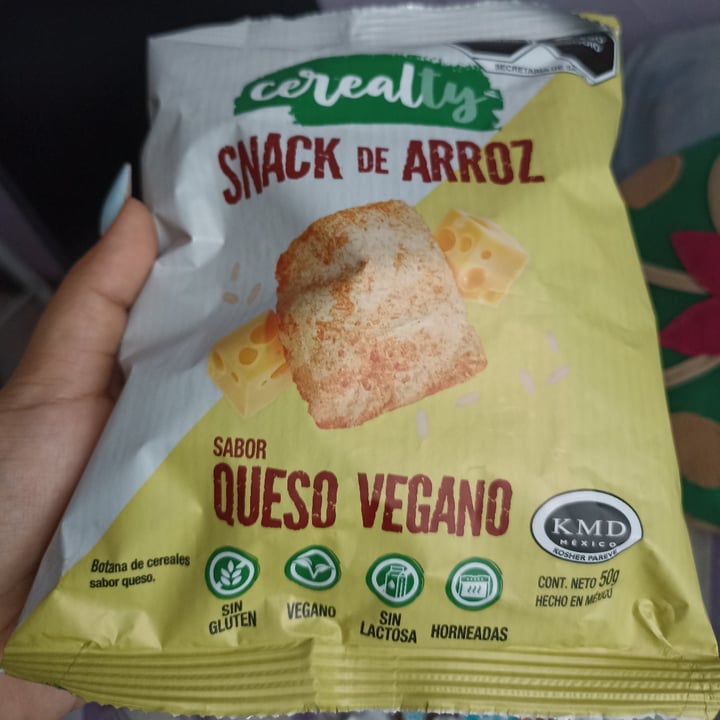 review photo of Cerealty Snack de arroz sabor queso vegano shared by @viviendovegano on 12 Sep 2022 - review