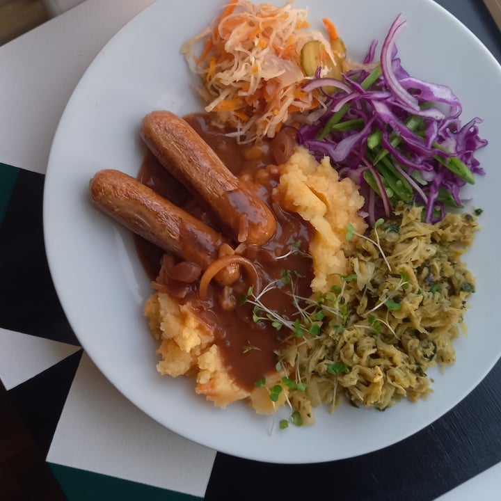 review photo of Richmond 8 meat-free sausages shared by @memagdalena on 09 Dec 2022 - review