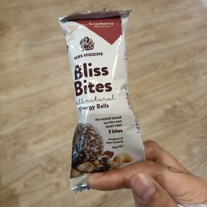 photo of mrs higgins Cranberry and Cashew Bliss Bites shared by @weeney on  05 Oct 2022 - review