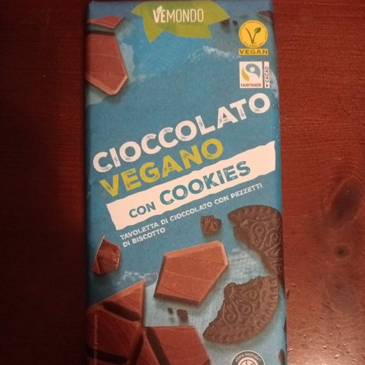 photo of Vemondo Cioccolato vegano con cookies shared by @minifridaminiminu on  15 Jan 2023 - review